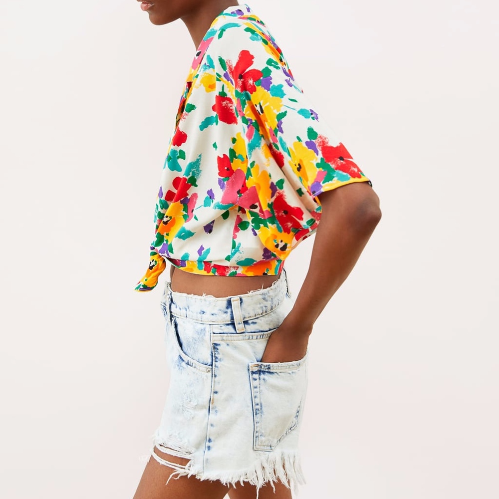 π Zara Knotted Floral Printed Shirt NWT π - Picture 6 of 9